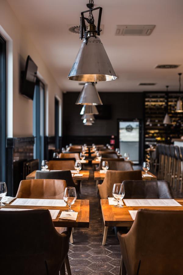 Barok Hotel And Apartments Bratislava Bagian luar foto