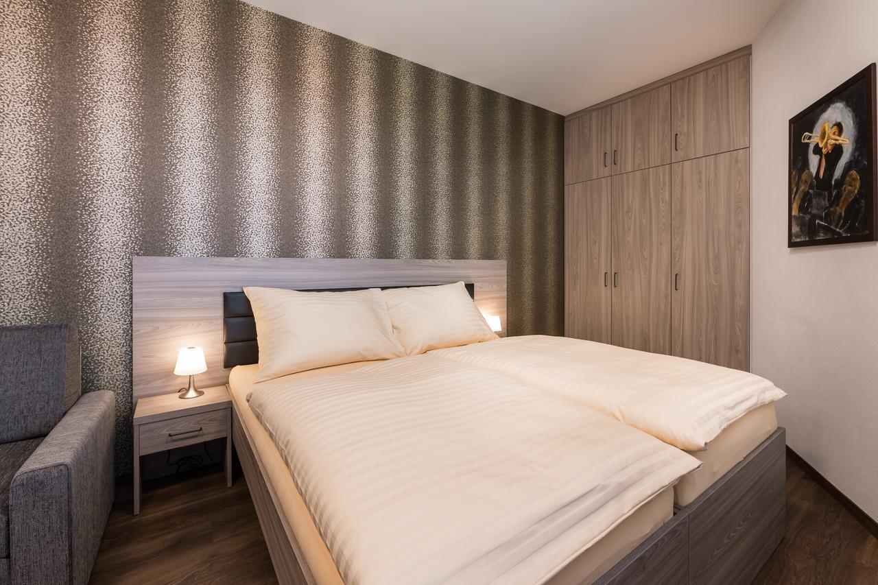 Barok Hotel And Apartments Bratislava Bagian luar foto