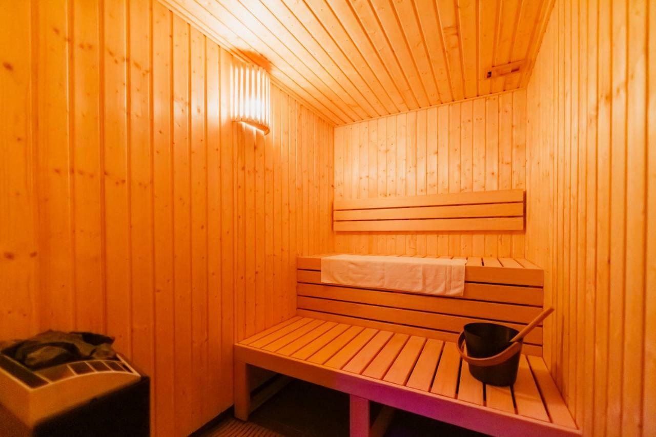 Barok Hotel And Apartments Bratislava Bagian luar foto