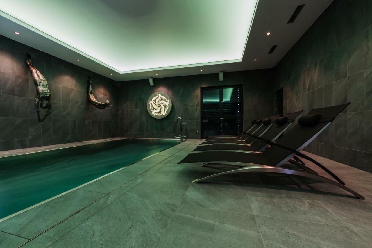 Barok Hotel And Apartments Bratislava Bagian luar foto